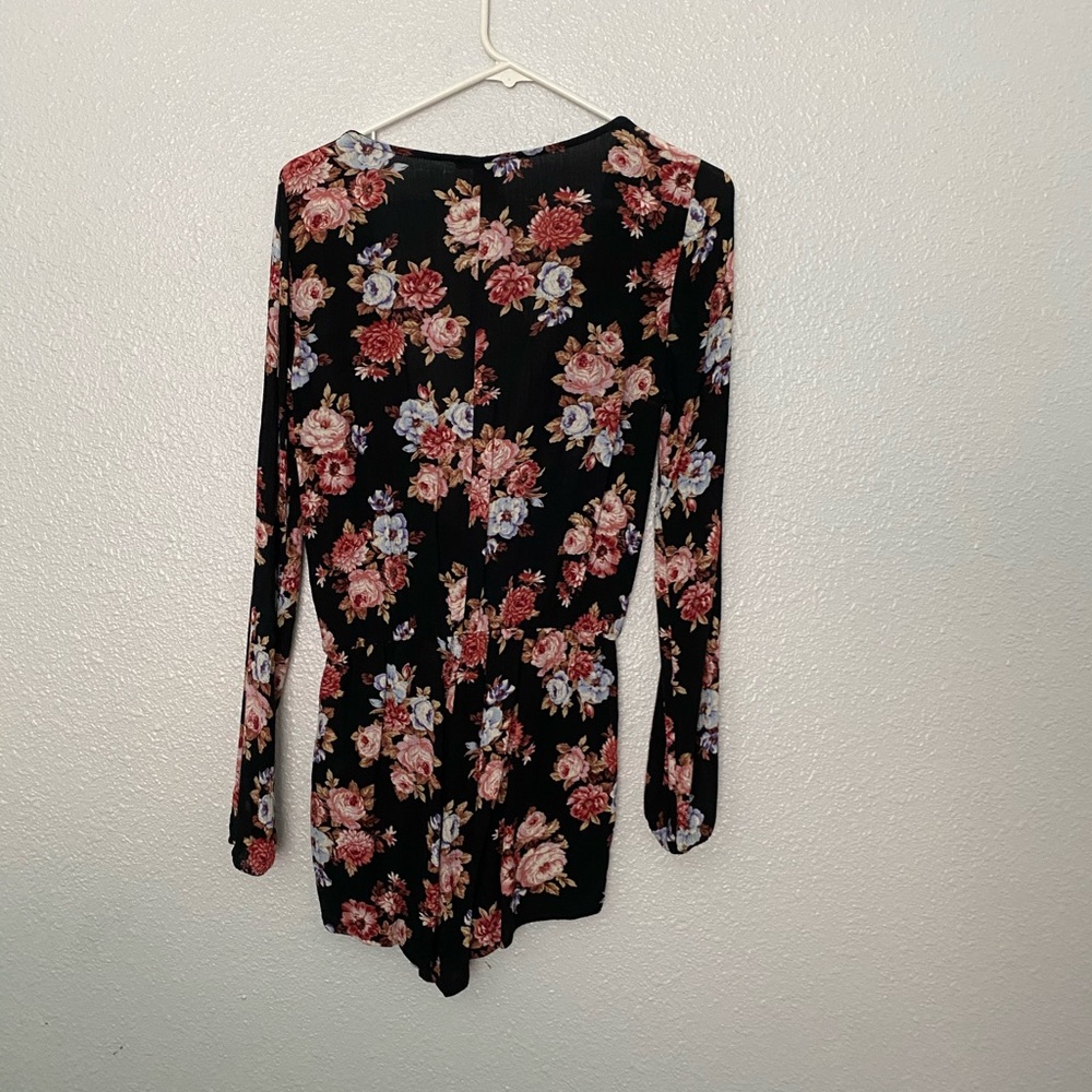 Floral romper - Picture 3 of 3